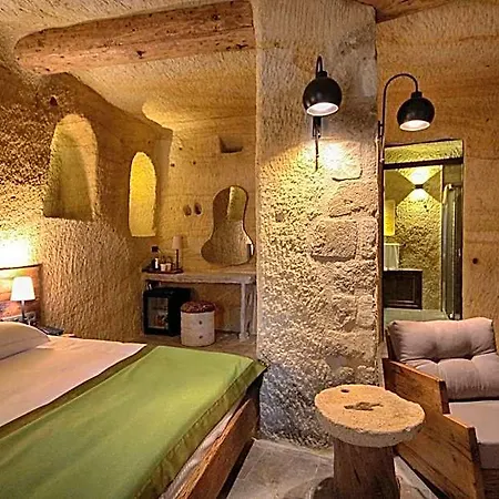 1811 Cave Отель