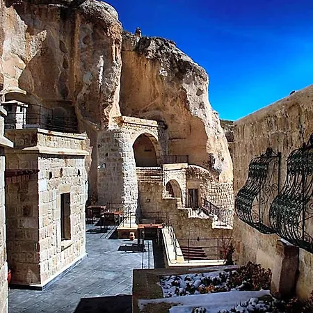 1811 Cave Отель Ургуп