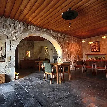 1811 Cave Отель